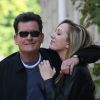 Exclusif - Charlie Sheen et sa future femme Brett Rossi ont fait du shopping en amoureux à Paris, le 17 avril 2014.