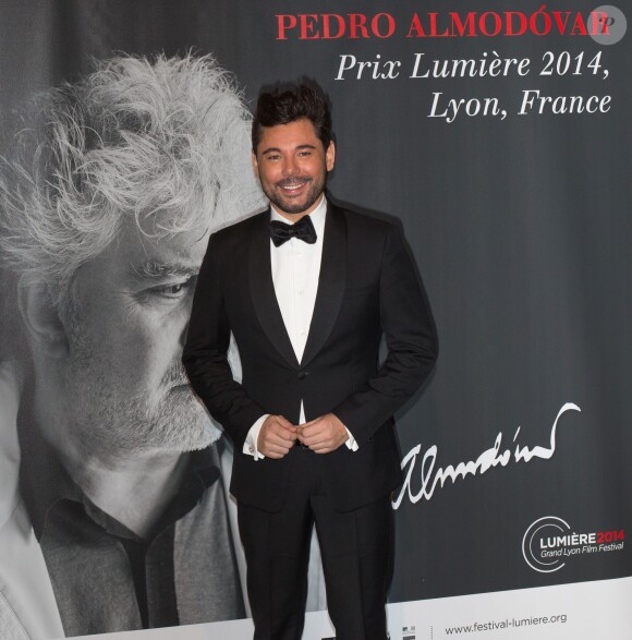 Miguel Poveda - Photocall à l'occasion de l'hommage à Pedro Almodovar qui reçoit le Prix Lumière 2014 à Lyon le 17 octobre 2014