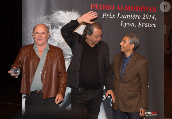 Jean-François Stevenin, Tony Gatlif et Rachid Bouchareb - Photocall à l'occasion de l'hommage à Pedro Almodovar qui reçoit le Prix Lumière 2014 à Lyon le 17 octobre 2014