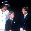 Lady Di, le prince Harry et le prince William à Londres en août 1995 pour le 50e anniversaire de la victoire des Alliés lors de la Seconde Guerre mondiale