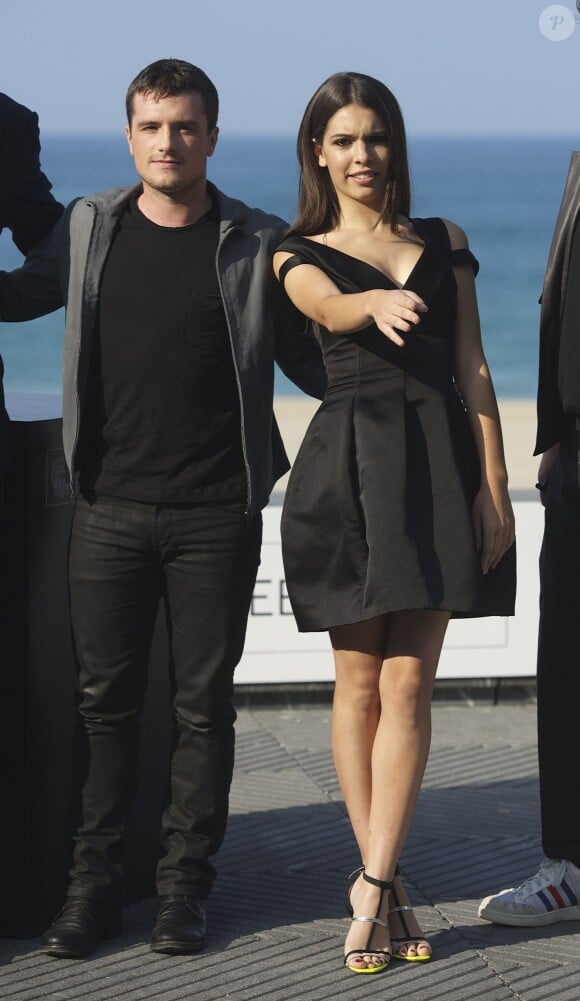 Josh Hutcherson et sa compagne Claudia Traisac lors du 62e festival du film de San Sebastian, le 26 septembre 2014.