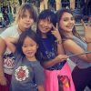Laeticia Hallyday a passé une après-midi de folie à Disneyland Paris avec ses filles et des amis, le 18 octobre 2014.