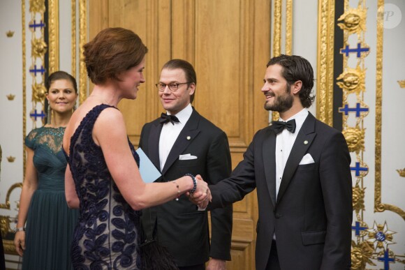 Le prince Carl Philip de Suède participait le 22 octobre 2014 avec la famille royale à un dîner en l'honneur des parlementaires, au palais, à Stockholm. Le lendemain était annoncée la date de son mariage avec Sofia Hellqvist, qui aura lieu le 13 juin 2015.