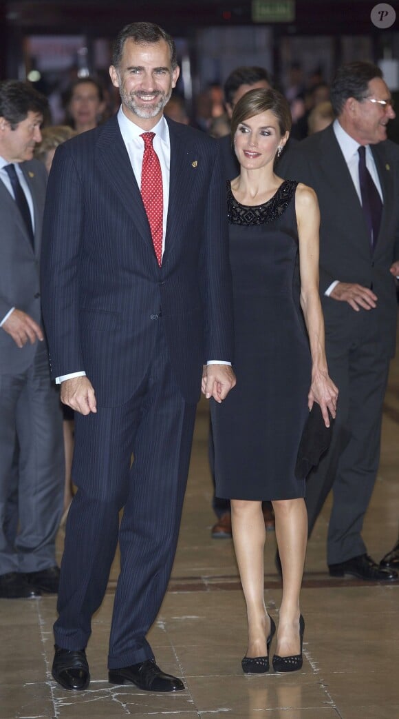 Le roi Felipe VI et la reine Letizia d'Espagne présidaient le 23 octobre 2014 le 23e concert des Prix Prince des Asturies, dans l'auditorium Prince Felipe du Palais des Congrès d'Oviedo.