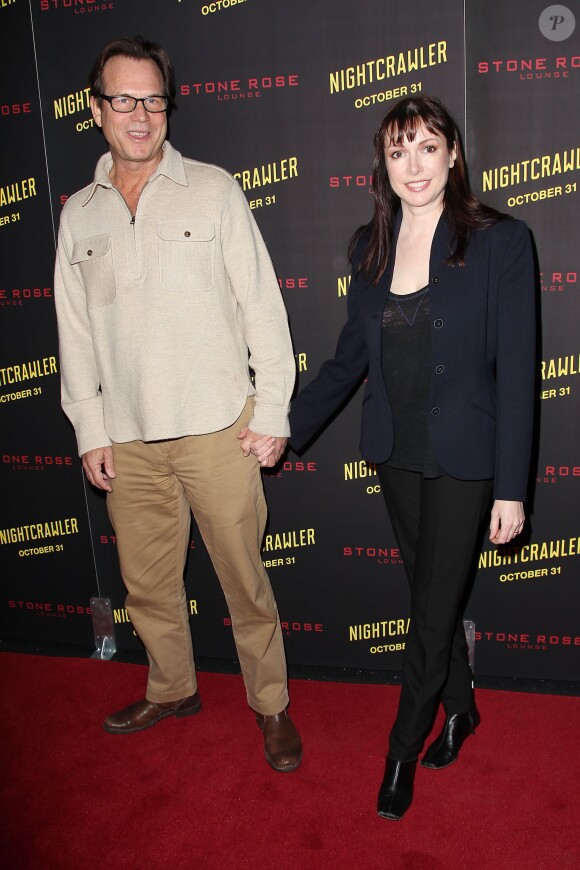 Bill Paxton et son épouse Louise Newbury assistent à l'avant-première du film Nightcrawler à l'AMC Lincoln Square Theater. New York, le 27 octobre 2014.
