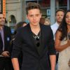 Brooklyn Beckham assiste à la première du film "If I Stay" au TCL Chinese Theatre à Hollywood. Le 20 août 2014
