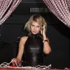 Exclusif -Pauline Lefèvre a joué les DJ au Pink Paradise à l'occasion de la soirée Goodbye Halloween, le 31 octobre 2014