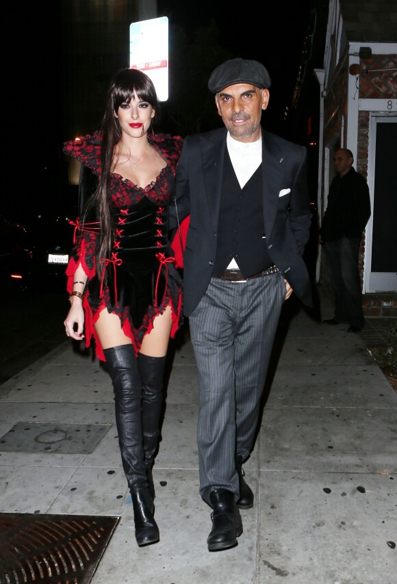 Christian Audigier et sa très belle fiancée Nathalise Sorensen lors d'une soirée Halloween au Pealrs à Hollywood, le 30 octobre 2014