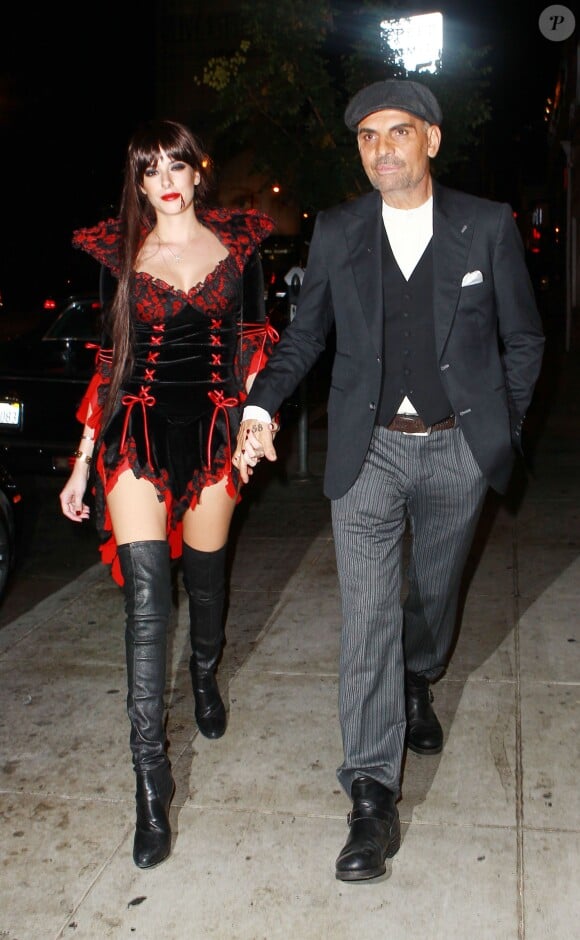 Christian Audigier et sa fiancée Nathalise Sorensen se rendent à une soirée Halloween au Pealrs à Hollywood, le 30 octobre 2014