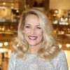 Jerry Hall - Jerry Hall donne le coup d'envoi des illuminations de Noël aux Galeries Lafayette à Paris, le 5 novembre 2014.