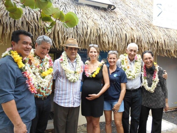 Maud Fontenoy, enceinte, en Polynésie, le 27 octobre 2014