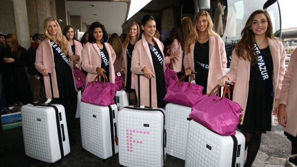 Miss France 2015 : Souriantes et excitées, les 33 Miss en route pour le soleil !