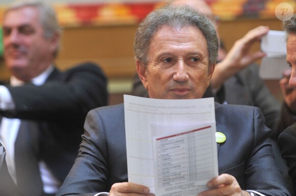 Michel Drucker lors de la 154e vente aux enchères des Hospices de Beaune, le 16 novembre 2014 à Beaune