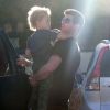 Exclusif - Robin Thicke avec son fils Julian à Los Angeles. Le 5 novembre 2014.