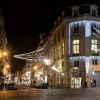 Le quartier du Faubourg-Saint-Honoré, illuminé pour les fêtes de fin d'année lors du Winter Time 2014. Paris, le 18 novembre 2014.