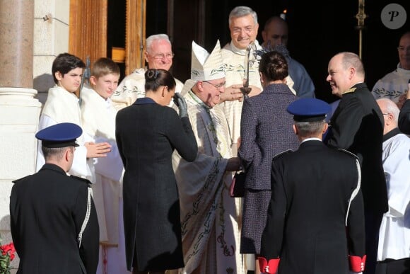 Le prince Albert II et la famille princière à la cathédrale de Monaco pour la messe d'action de grâce célébrée par Monseigneur Barsi pour la Fête nationale, le 19 novembre 2014