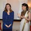 La superstar de Bollywood Kareena Kapoor au côté de Valérie Trierweiler, invitée d'honneur d'un déjeuner à Mumbaï en Inde le 27 janvier 2014 au Trident Hotel, dans le cadre du déplacement au nom d'Action contre la faim