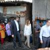 - Valerie Trierweiler, l'ex-compagne de Francois Hollande, a visite le bidonville de Mandala a Bombay, aux cotes de l'association humanitaire "Action contre la faim", lors de son voyage en Inde. Le 28 janvier 2014 - Bombay