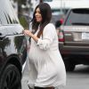 Kourtney Kardashian, enceinte, va déjeuner avec son compagnon Scott Disick et leur fils Mason à Beverly Hills, le 20 novembre 2014. 
