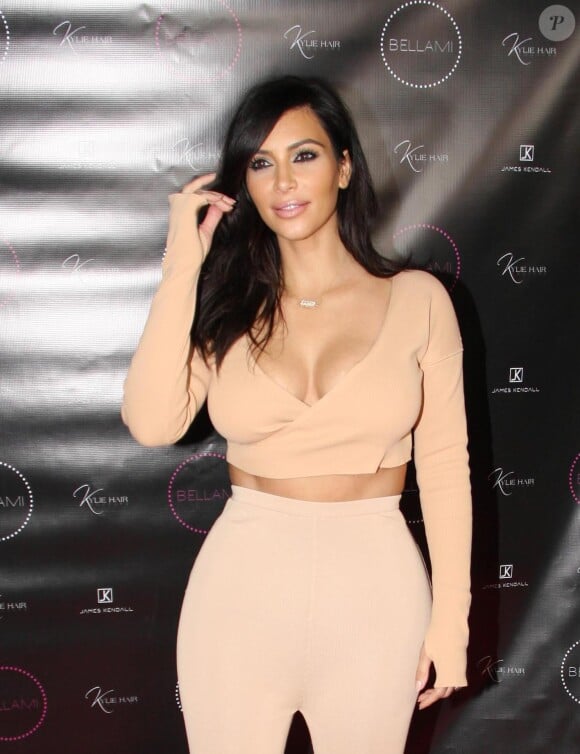 Kim Kardashian lors du lancement de Kylie Hair Kouture ( une nouvelle ligne d'extensions de cheveux créée par Kylie Jenner ) à Beverly Hills, le 13 novembre 2014.