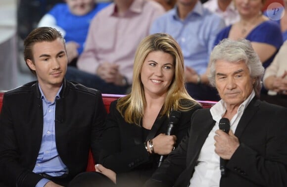 Exclusif - Daniel Guichard avec son fils Joël et sa fille Emmanuelle - Enregistrement de l'émission "Vivement Dimanche" à Paris le 26 novembre 2014.
 