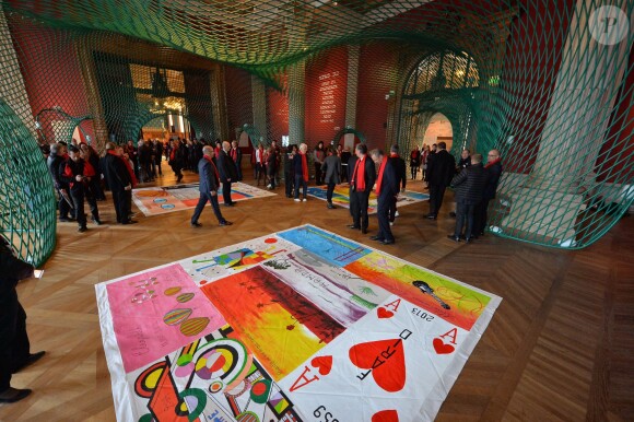 La princesse Stéphanie et le prince Albert II de Monaco participent au déploiement des "Courtepointes" en mémoire des victimes du SIDA, au Musée de l'Océanographie à Monaco, le 28 novembre 2014. L'opération « Courtepointes » (quatrième édition), est un travail artistique sur toile, individuel et collectif qui rend hommage aux personnes disparues du Sida. Cette démarche de mémoire a été initiée en 1987 par la fondation « Names Project Aids Memorial Quilt » afin d’illustrer les ravages que provoquaient cette maladie. Chaque courtepointe comprend huit toiles cousues entre elles, sur une surface de 4m x 4m ; elles portent toutes le nom d’une personne disparue et ont toutes été réalisées par des personnes de FAM, la plupart d’entre elles vivant avec le VIH.  President of Fight Aids Monaco and U.N. Aids Ambassador, Princess Stephanie and her brother Prince Albert II of Monaco attend 'The Courtpointes' event at Oceanographic Museum in Monaco, on November 28, 2014. This is to commemorate the lifes of persons lost to AIDS. This action was initiated since 1987 by 'Names Project Aids Memorial Quilt ' foundation. The AIDS Memorial Quilt measures approximately twelve feet square, and a typical block consists of eight individual three foot by six foot panels sewn together.28/11/2014 - Monaco