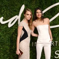 Cara Delevingne et Kendall Jenner : Radieuses face à Kate Moss et Naomi Campbell