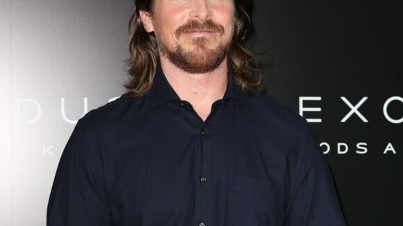Christian Bale : Barbu et chevelu pour défendre le controversé ''Exodus''
