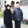 Juliette Gréco et son époux Gérard Jouannest - Obsèques de Hélène Duc au cimetière du Père Lachaise à Paris, le 28 novembre 2014.