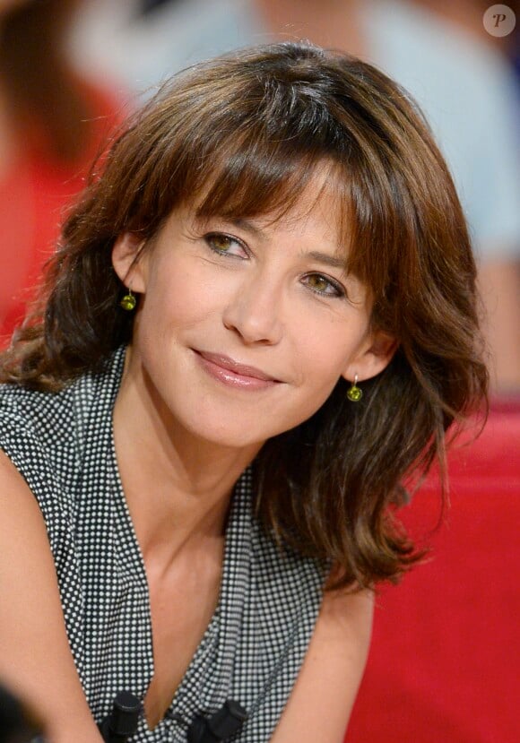 Sophie Marceau - Enregistrement de l'émission "Vivement dimanche" à Paris le 17 septembre 2014. L'émission sera diffusée le 21 septembre.