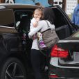Jenna Dewan achète une boisson avec sa fille Everly à West Hollywood, le 5 décembre 2014.