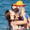 Olivia Wilde, son fiancé Jason Sudeikis et leur fils Otis passent des vacances à Hawaii, le 8 décembre 2014.