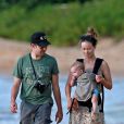 Please hide the child's face prior to the publication - Exclusive - Olivia Wilde and Jason Sudeikis take their son Otis out for a peaceful stroll along the shore at the beach in Maui, Hawaii, HI, USA on December 07, 2014. The family-of-three looked happy as they enjoyed their relaxing vacation. Photo by GSI/ABACAPRESS.COM08/12/2014 - Hawaii