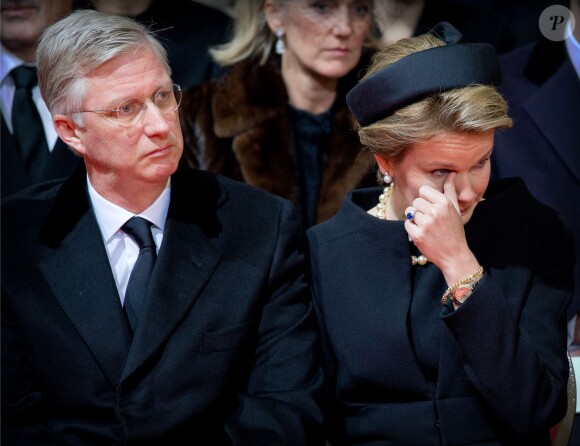 Le roi Philippe et la reine Mathilde de Belgique - Obsèques de la reine Fabiola de Belgique en la cathédrale des Saints Michel et Gudule à Bruxelles. Le 12 décembre 2014