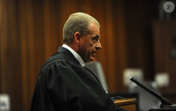 Le procureur Gerrie Nel à la North Gauteng High Court de Pretoria le 13 octobre 2014, lors des auditions précédant le verdict du procès d'Oscar Pistorius pour la mort de Reeva Steenkamp