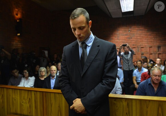 Oscar Pistorius devant le tribunal de Pretoria, le 22 février 2013