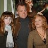 Faye Grant et Stephen Collins avec leur fille Kate à Los Angeles, le 30 janvier 2007.
