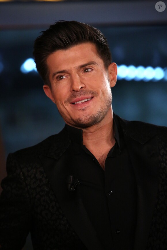 Exclusif - Vincent Niclo participe à l'enregistrement de l'émission Toute la musique qu'on aime, qui sera diffusée le 1er janvier 2015 à 00h45 sur TF1.