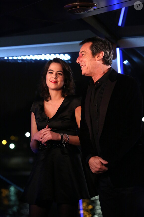 Exclusif - Anouchka Delon et Jean-Luc Reichmann participent à l'enregistrement de l'émission Toute la musique qu'on aime, qui sera diffusée le 1er janvier 2015 à 00h45 sur TF1.