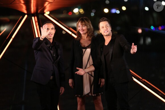 Exclusif - Nikos Aliagas, Julie Ferrier et Stéphane Rousseau participent à l'enregistrement de l'émission Toute la musique qu'on aime, qui sera diffusée le 1er janvier 2015 à 00h45 sur TF1.