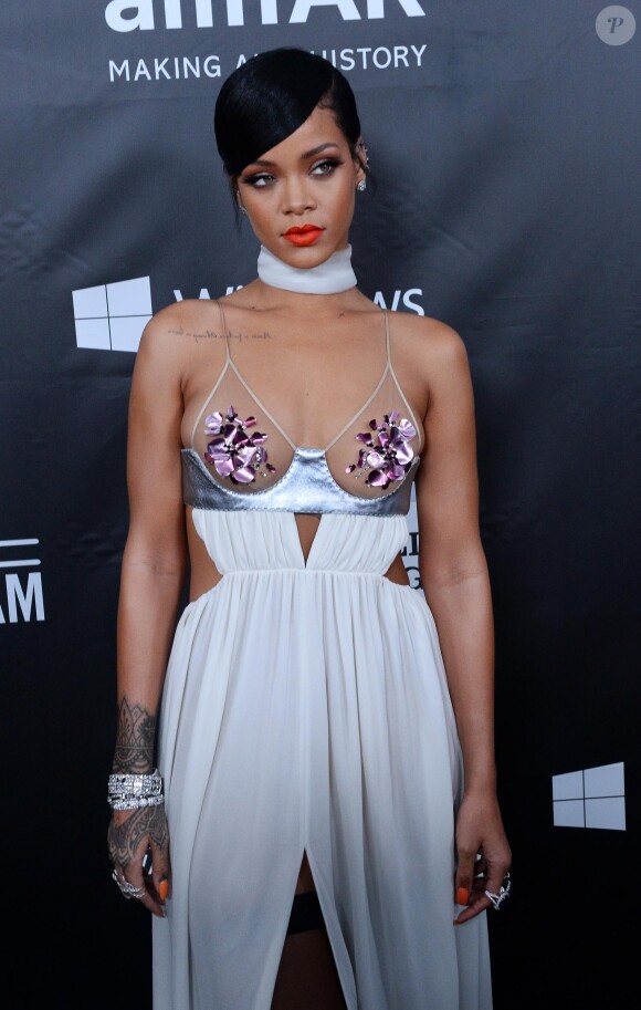 Rihanna - Soirée amFAR Inspirational gala à Los Angeles le 29 octobre 2014. 