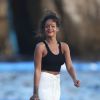 Rihanna en vacances en Méditerrannée avec des amis. La chanteuse quitte un yacht pour aller dîner au restaurant de l'hôtel Eden-Roc à Antibes, le 3 septembre 2014.  