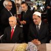 Exclusif - Shimon Peres et Hassen Chalghoumi (l'imam de Drancy, Seine-Saint-Denis) assistent à un événement organisé par Le Cercle des Médias, en présence de Shimon Peres, à Paris le 17 décembre 2014.