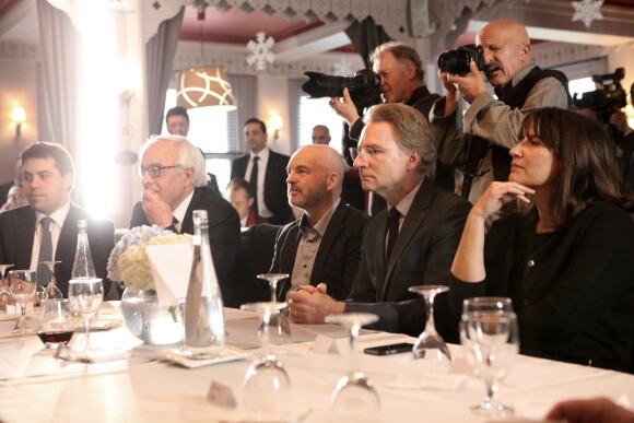 Exclusif - Patrick Klugman, Olivier Royant (patron de Paris-Match) Catherine Nayl (directrice générale adjointe de l'information de TF1) assistent à un événement organisé par Le Cercle des Médias en l'honneur de Shimon Peres à Paris le 17 décembre 2014.