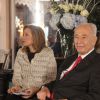 Exclusif - Shimon Peres et Elisabeth Dodard (traductrice internationale) assistent à un événement organisé par Le Cercle des Médias, à Paris le 17 décembre 2014.