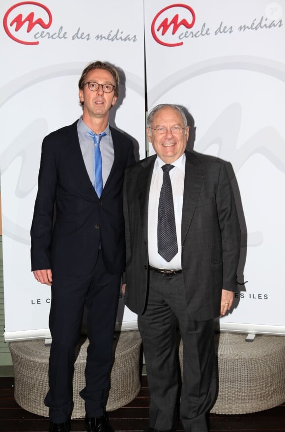 Exclusif - Antoine Guélaud (Directeur de la rédaction de TF1 et président de l'association) assiste à un événement organisé en l'honneur de Shimon Peres par Le Cercle des Médias, à Paris le 17 décembre 2014.