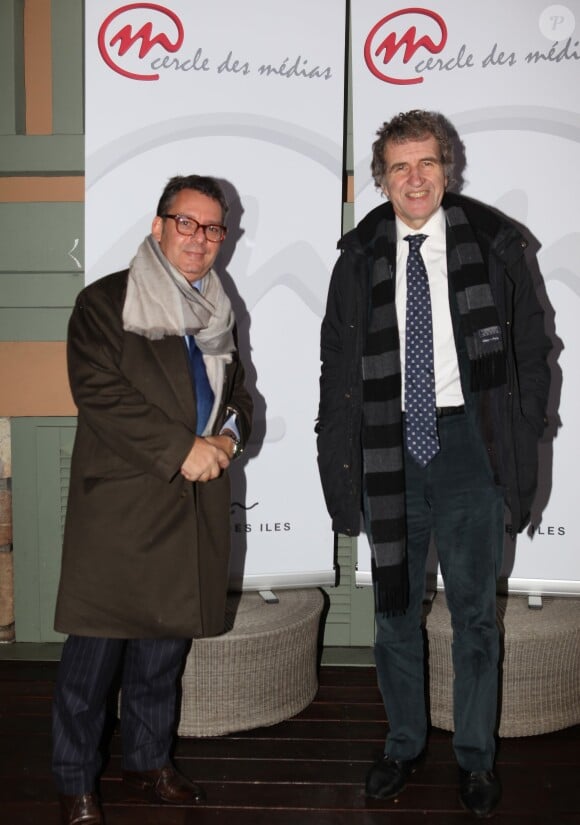 Exclusif - Frédéric Haziza (LCP) et Gérard Leclerc (France 3) assistent à un événement organisé par Le Cercle des Médias, à Paris le 17 décembre 2014.
