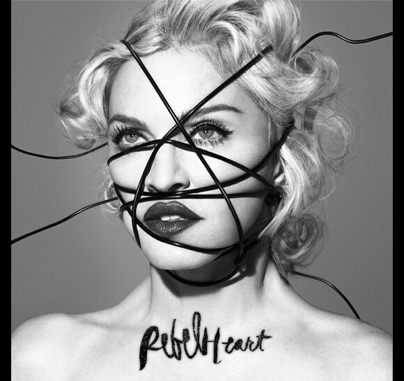 Madonna précipite la sortie de son 13e album studio, Rebel Heart, le 20 décembre 2014.