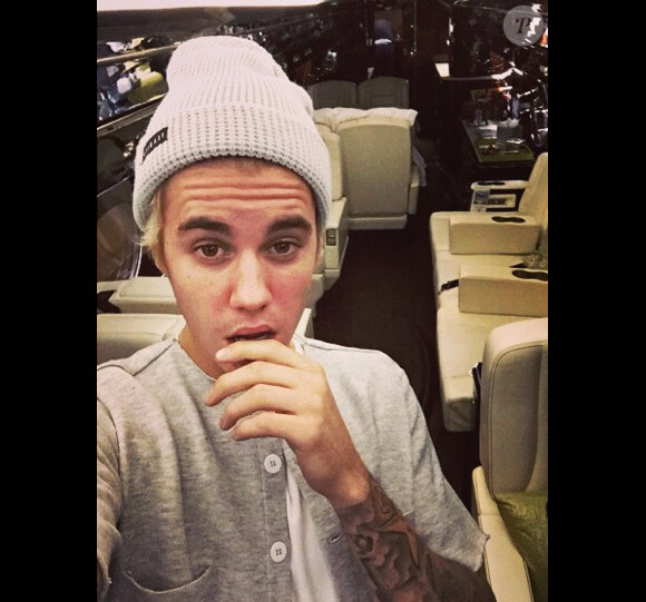 Justin Bieber dans son nouveau jet privé, le jeudi 25 décembre 2014.