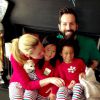 Katherine Heigl entourée de son mari et ses filles, le 25 décembre 2014
